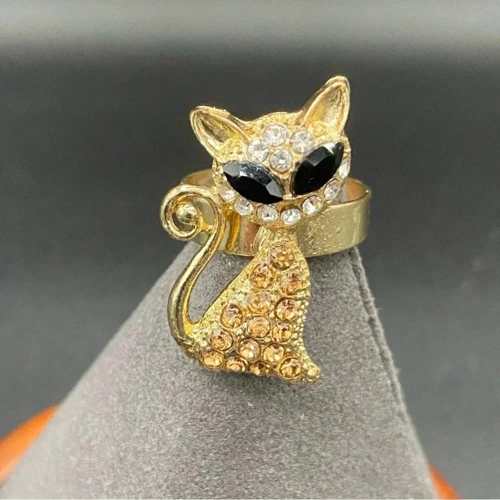 Rhinestone Bling Cat Ring - Adjustable